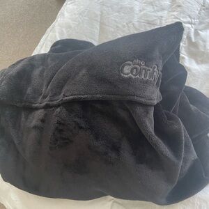 The Comfy Black Oversized Blanket Hoodie